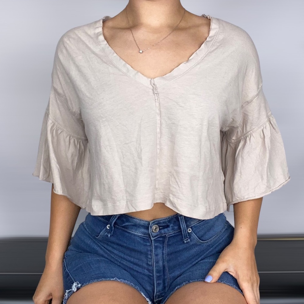 URBAN OUTFITTERS V‎ Neck Crop Hem Tee Short Sleeve Boho Beach Summer Relaxed